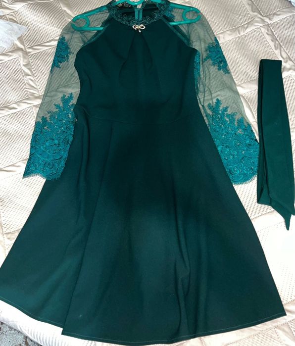 Продам вечерние платья новые