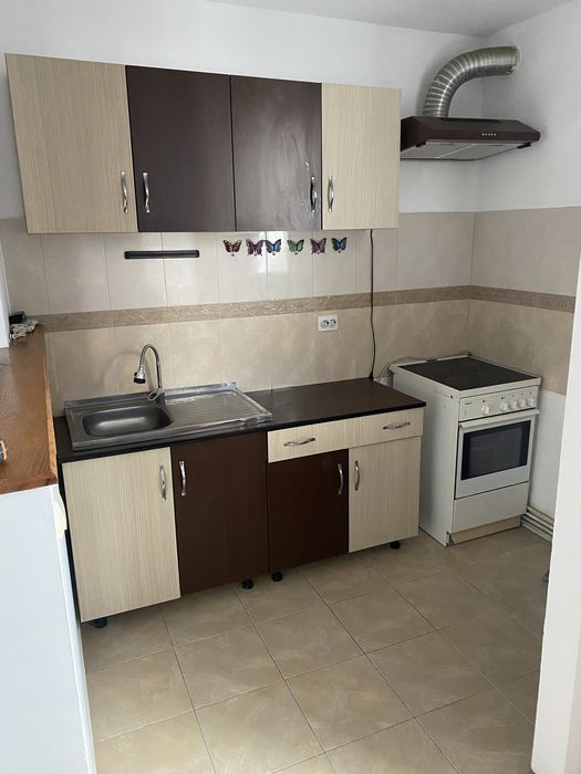 Garsoniera de închiriat