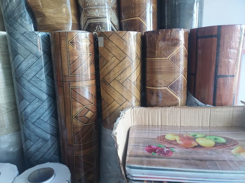 Linoleu f gros 2mm, lat 1,5m lung 20 m