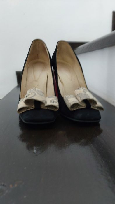 Pantofi piele intoarsa