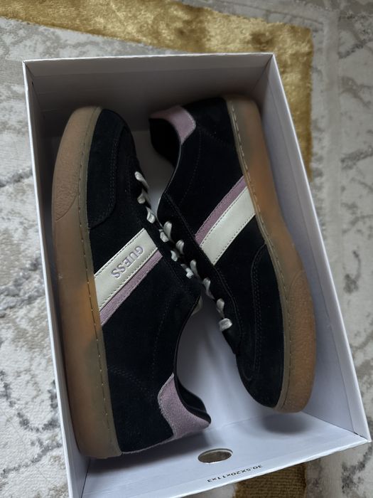 Новые кроссовки GUESS (оригинал), размер 39–40