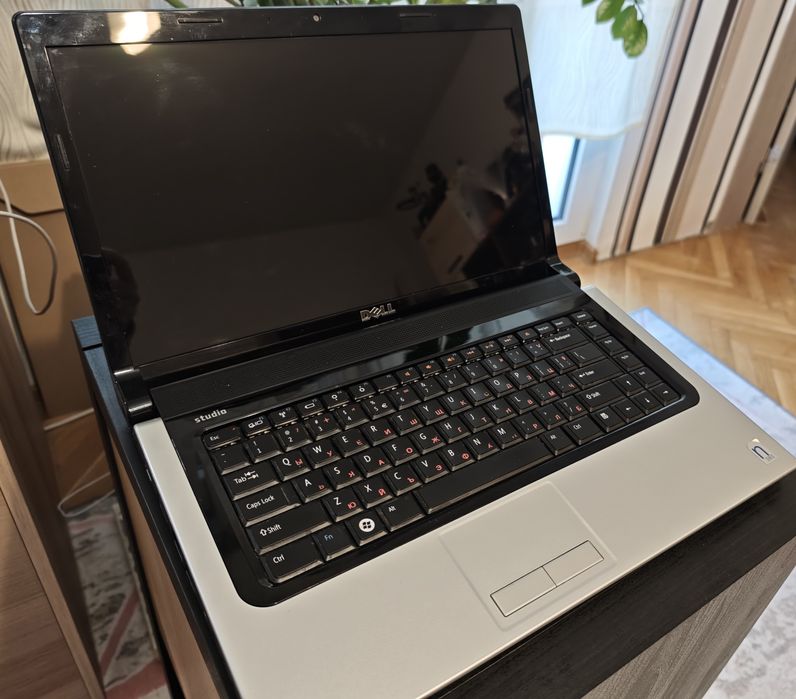 Dell studio 1555 за части