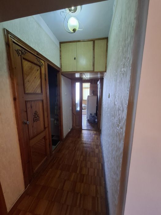 Продаю 3 ком квартира на 5 этаже 5 этажного дома. Тузель 2.