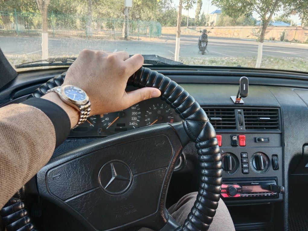 Мерс w202 (C200)