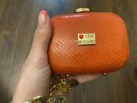 Love moschino clutch