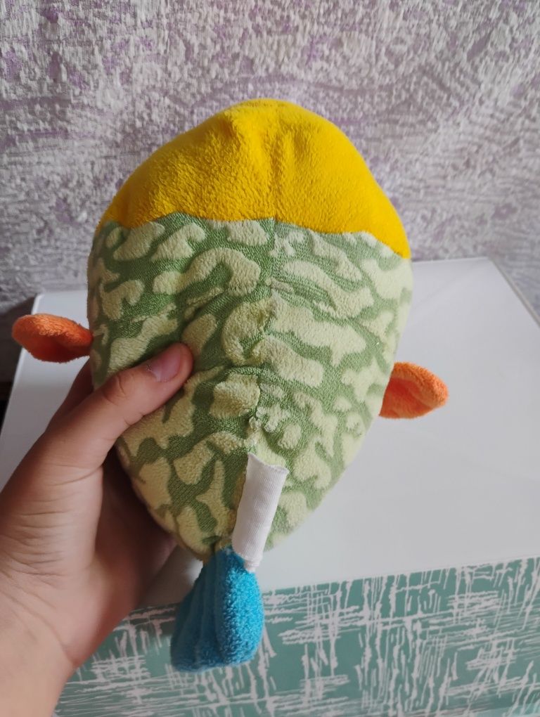 Сладка плюшена играчка рибка