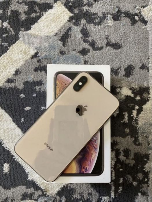 Продам айфон Хс 64