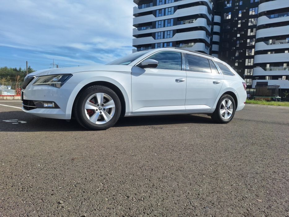 Vând Skoda Superb 2016