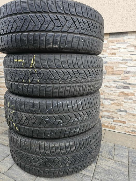 Anvelope iarna 235 60 r18
