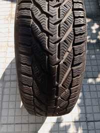 Четири зимни гуми