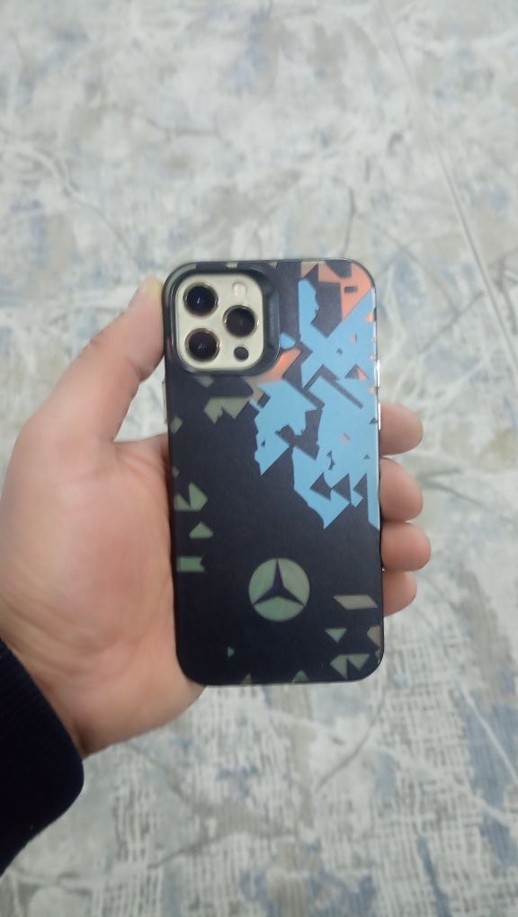 iPhone 12 pro сотилади