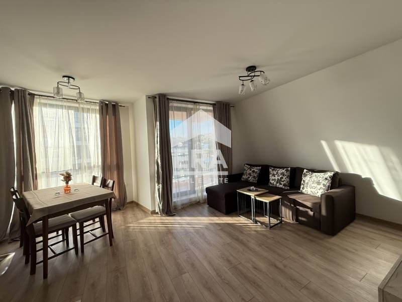 Двустаен, ексклузивен, чисто нов, обзаведен апартамент под наем, с пок