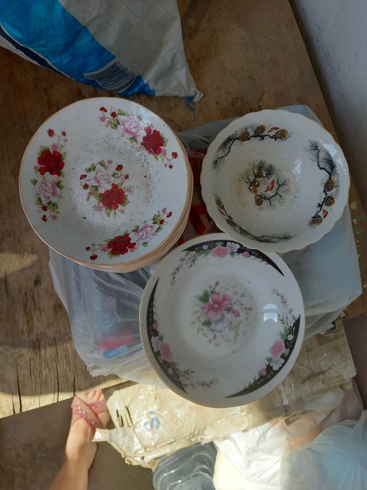 Продам Тарелки разные