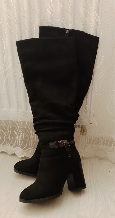 Сапоги зимние на каблуке