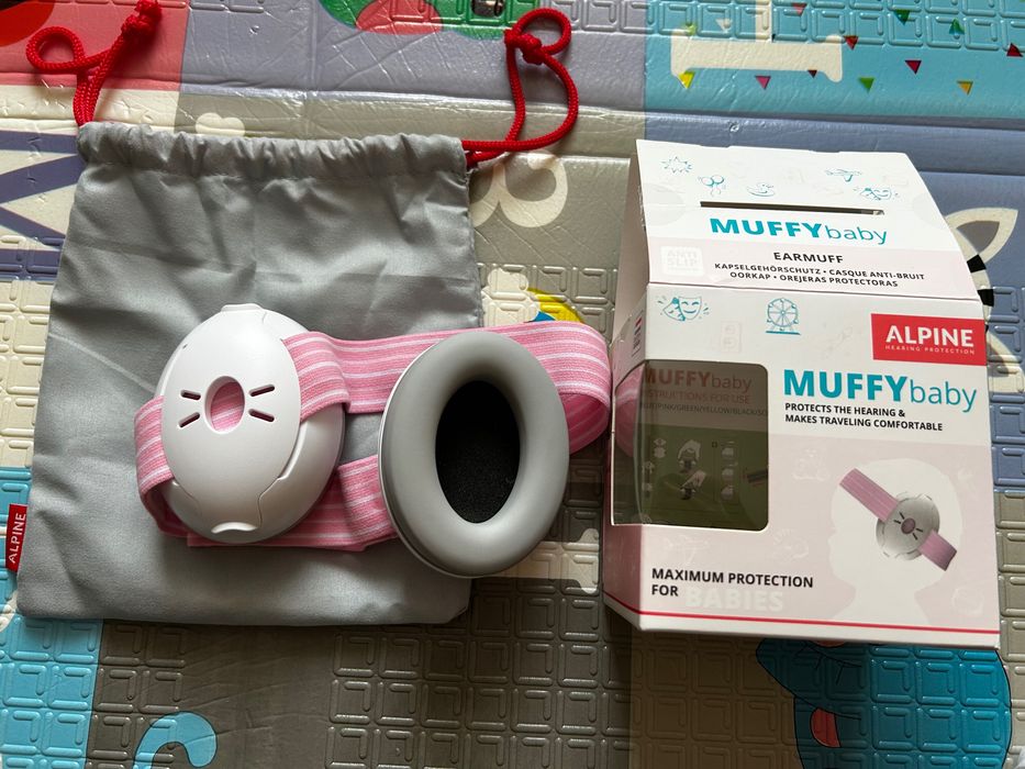 Vând căști antifonice nefolosite