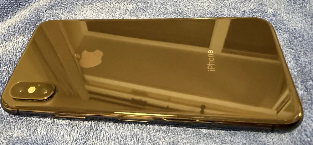 iPhone XS 64gb, без единой царапины