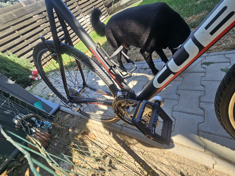 Bicicleta semicursiera Model CUBE SL CROSS COMP