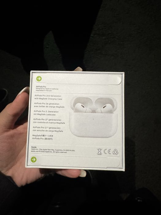 airpods pro2, новые, не распечатывали