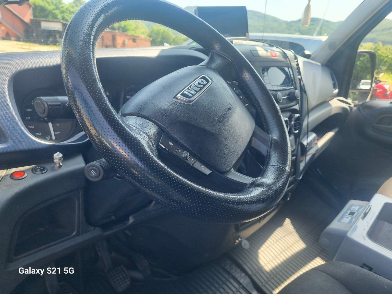 Autoplatforma Iveco 3.0 e6 2018 Tahograf nou