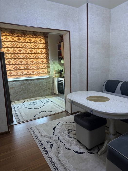 Продам юнусабад 19 квартал 3х комнатная 3/5/5