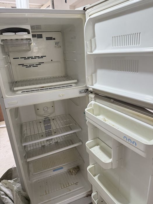 СРОЧНО Рабочий холодильник LG