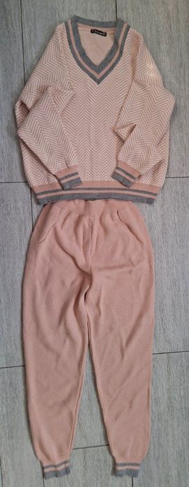 Костюм теплый вязаный