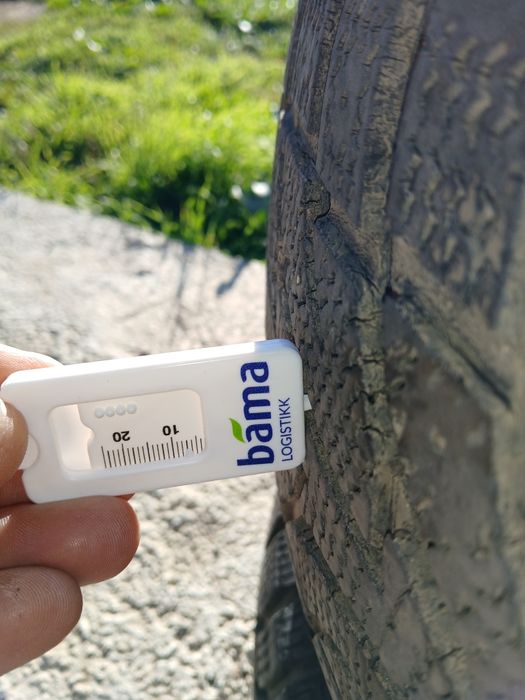 Cauciucuri de iarna 2x Dunlop si 2x Sailun 235/60/R17 Suv