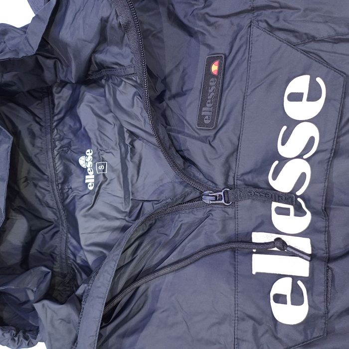 Geaca ellesse noua