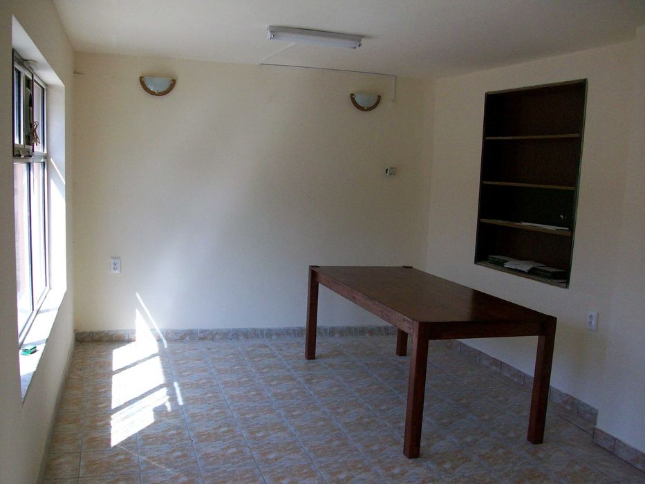 INCHIRIEZ SPATIU COMERCIAL Vizavi de spital Viseu de Sus