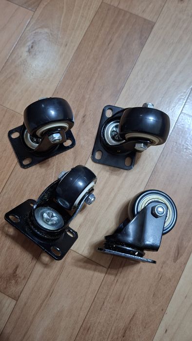 Продам новые колёсики для мебели 4 шт.