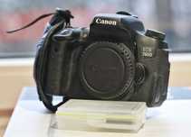 Vand Camera foto DSLR Canon Eos 760D +grip + card SD + 2 baterii + acc