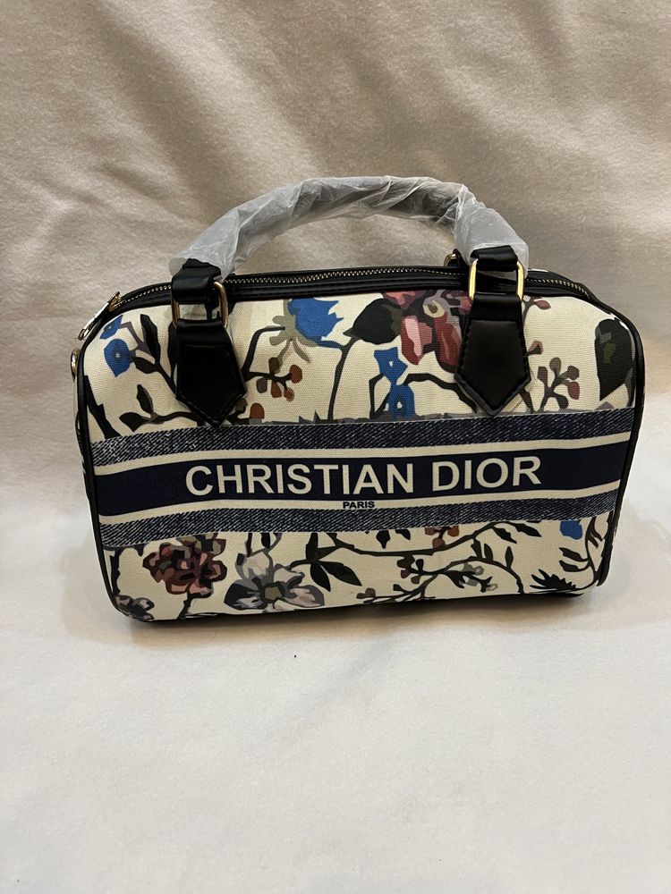 Geanta Dior noua