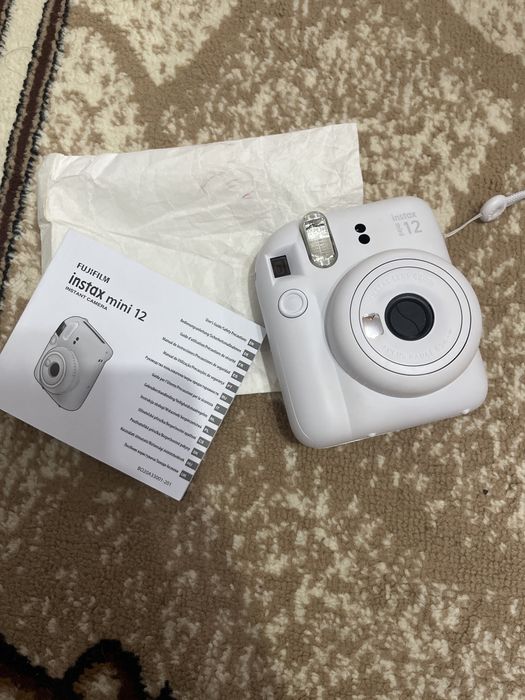 Продам instax 12mini
