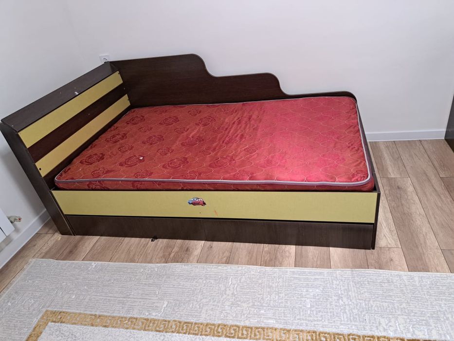 Продам кровать   хорошем состоянии