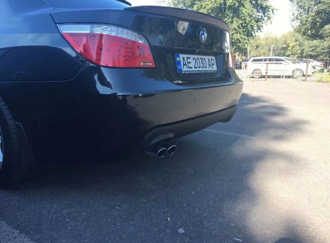 Eleron lip codita portbagaj BMW E60 Performance