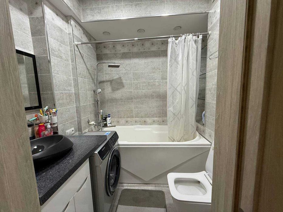 Срочно аренда 3 ком Шота Руставели