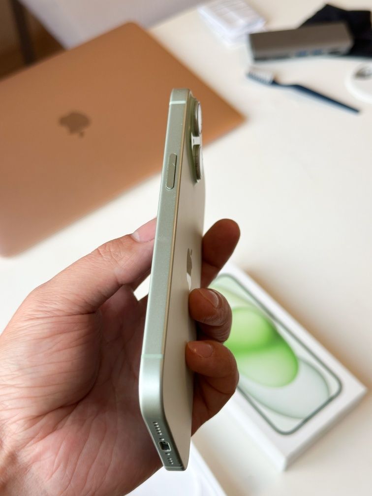 Iphone 15 128gb идеальном состоянии