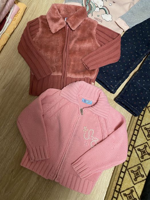 Lot haine fetită 4-5 ani