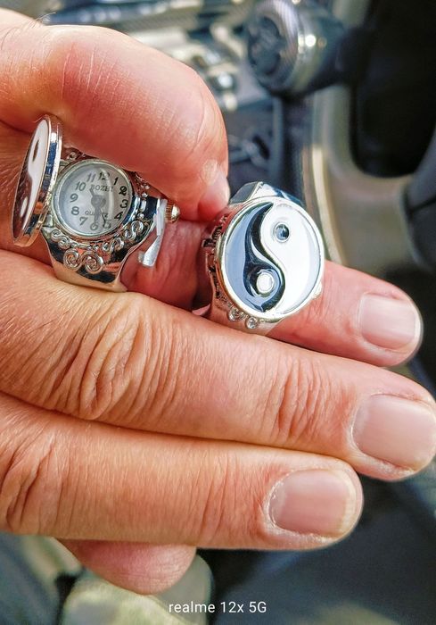 Пръстен часовник с кутийка -функциониращ