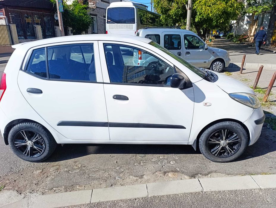 Vand Hyundai i10 2008, Benzina, Motor 1.1 
156000 KM reali.