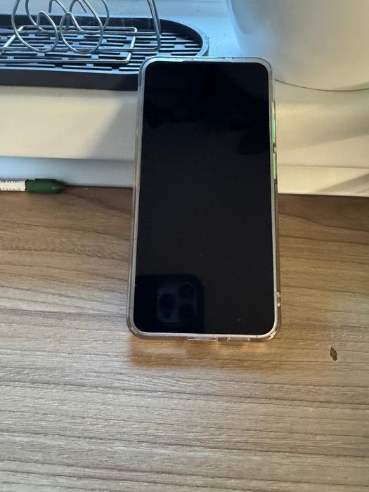 Samsung S25 cumparat recent