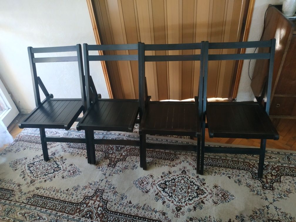 Градински комплект маса с 4 стола