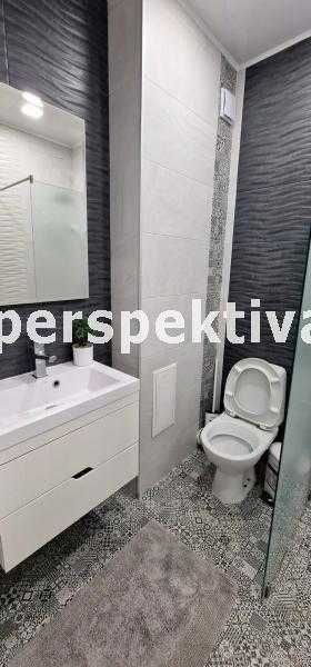 Продава се Тристаен апартамент в Пловдив, Кючук Париж - 68 кв.м за 1995 €/кв.м - Снимка #9