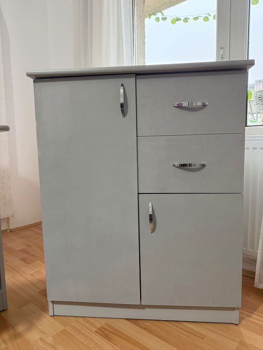 Mobilă dormitor 4 piese