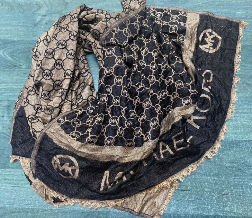 Eșarfă Michael Kors