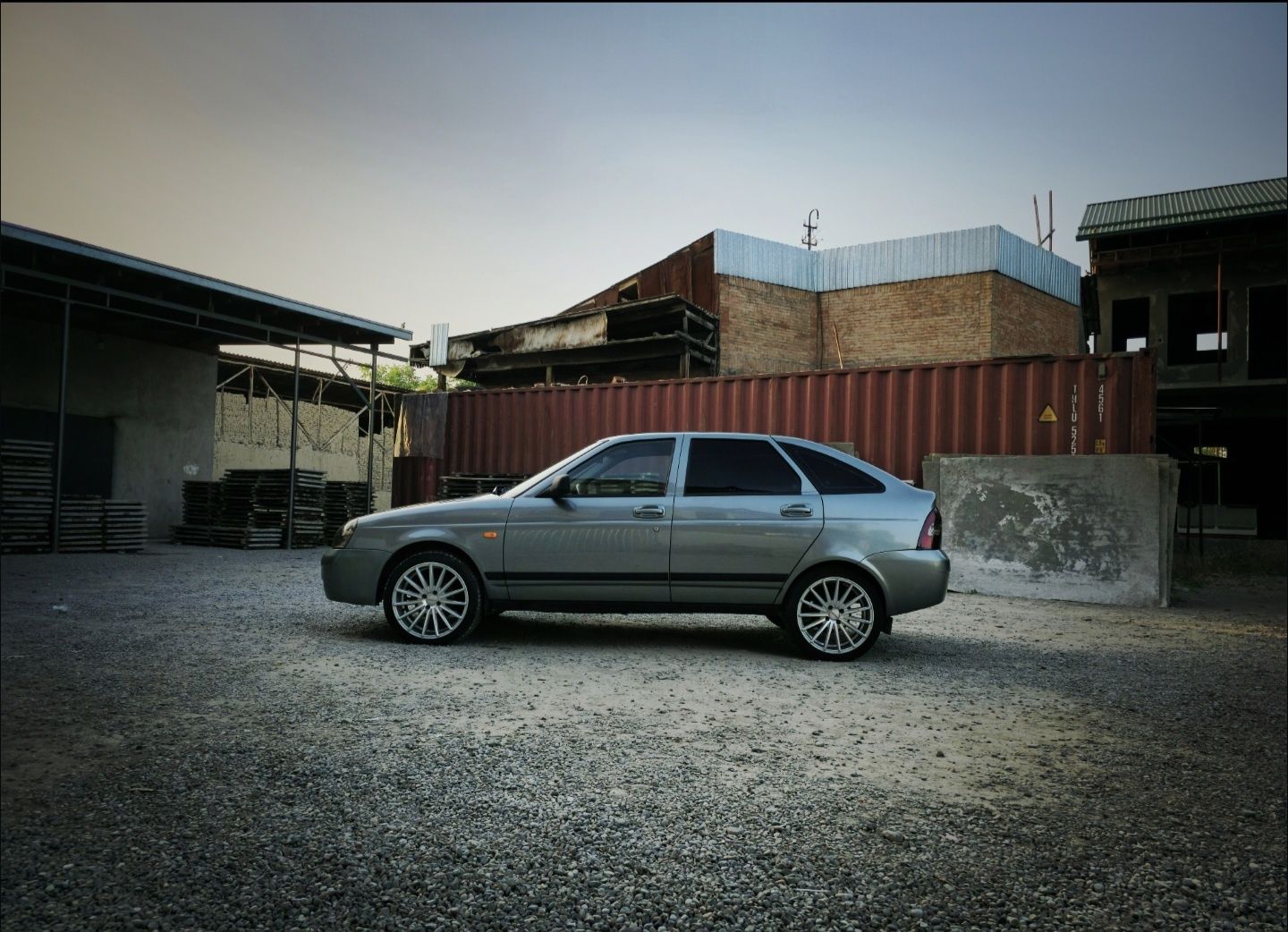 Lada Sotiladi Zudlik Bilan