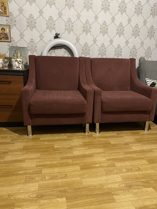 Продам два кресла