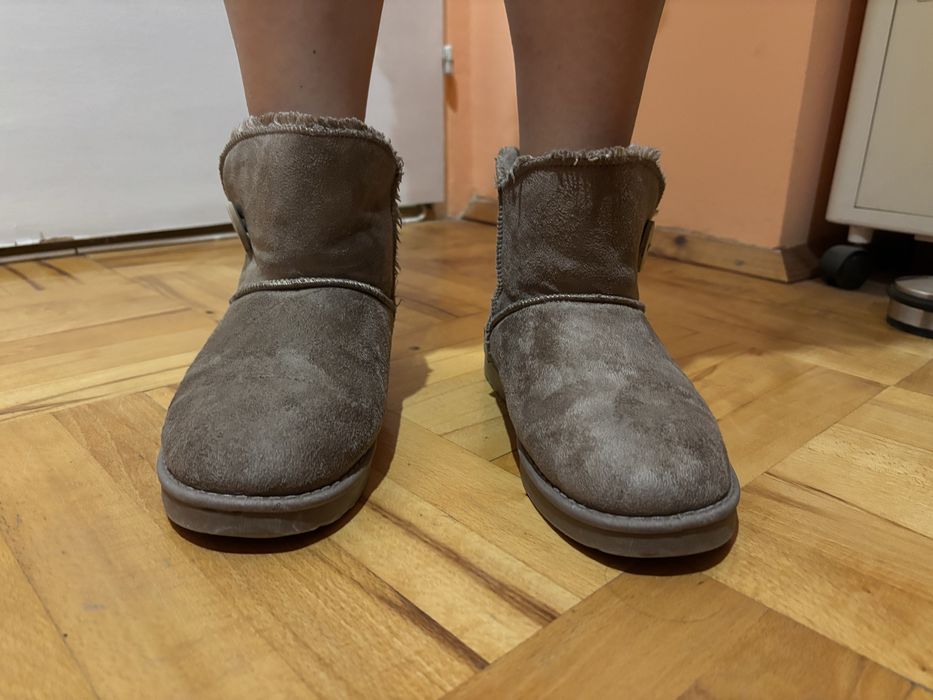 Дамски обувки и ботуши в отлично състояние