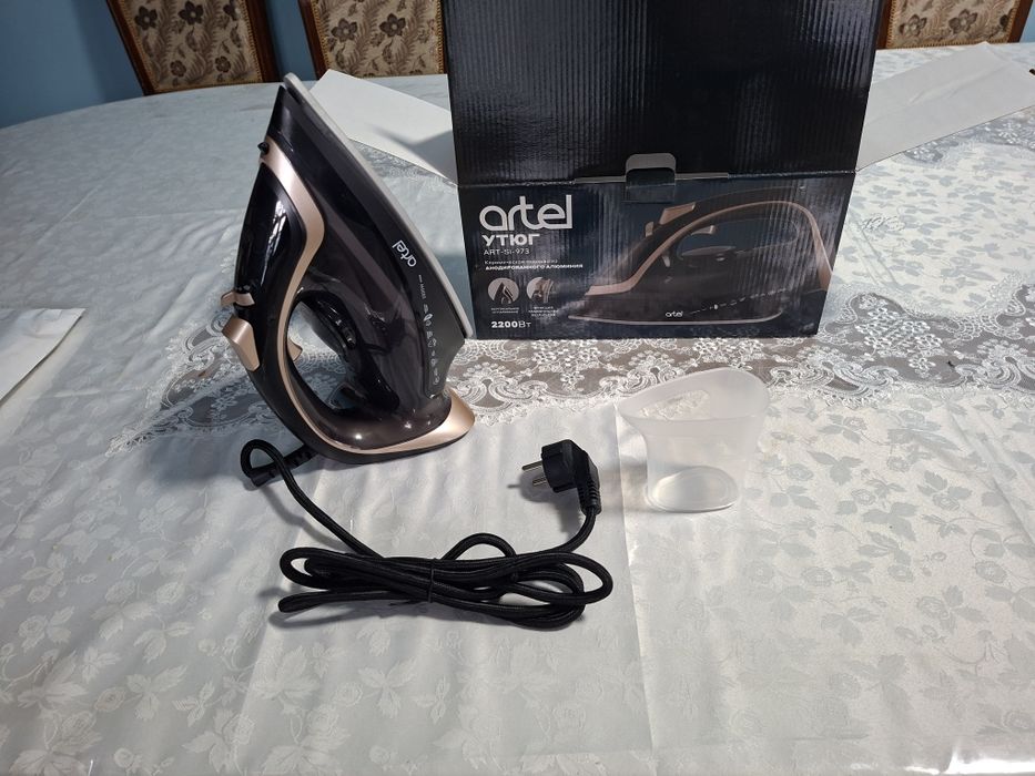 Artel утюг (Dazmol)