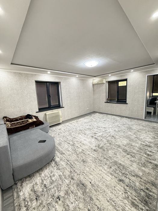 Срочно сотилади 1 хона 2 этаж 4 этажли гиштли домда, Согдиана Париж